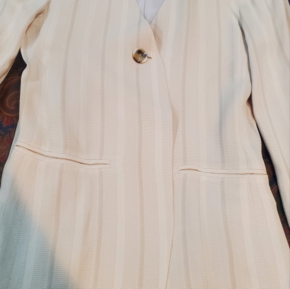 Jacket- Blazer by Kener! - Picture 3 of 6